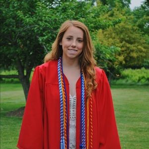 Meet your Posher, Julia